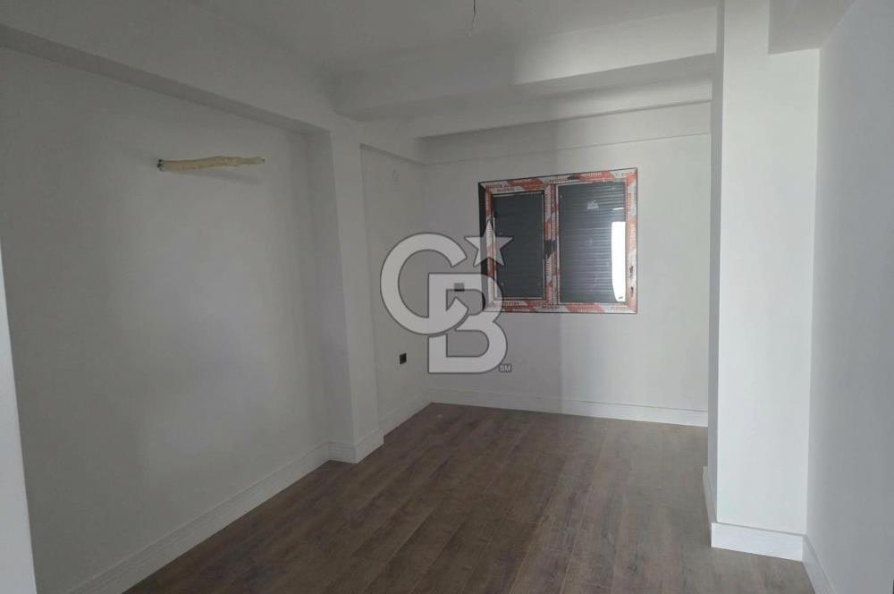 Çandarlı'da Denize Yakın , Site İçi , Havuzlu , Otoparklı Villa