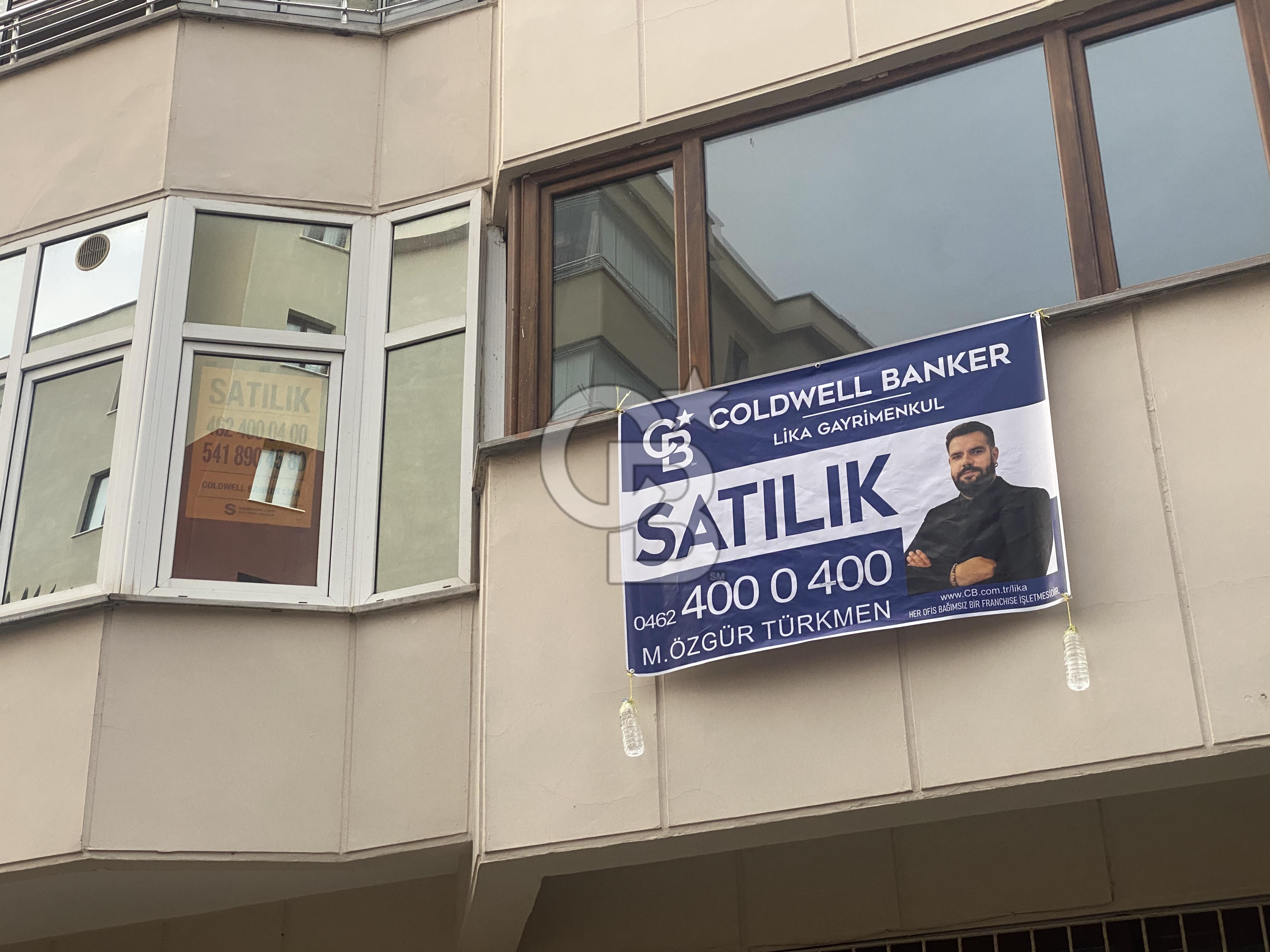 HEKİMLER SİTESİNDE MUHTEŞEM KONUMDA ŞÖMİNELİ 3+1 SATILIK DAİRE