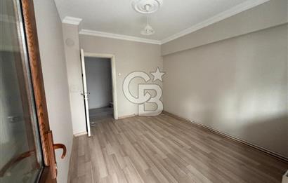 HEKİMLER SİTESİNDE MUHTEŞEM KONUMDA ŞÖMİNELİ 3+1 SATILIK DAİRE