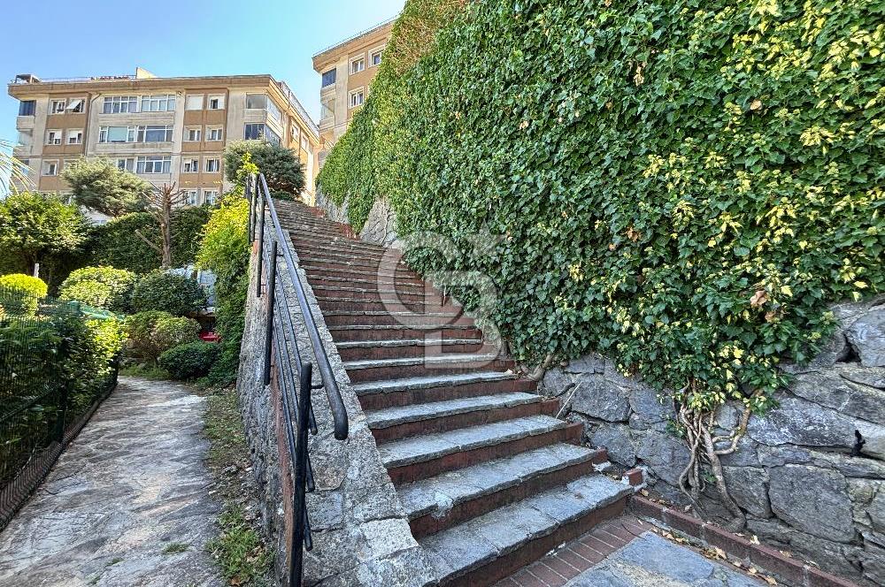 ÇENGELKÖY KARMEN SİTESİ'NDE 3+1 ÖZEL LOKASYONDA 145 M2