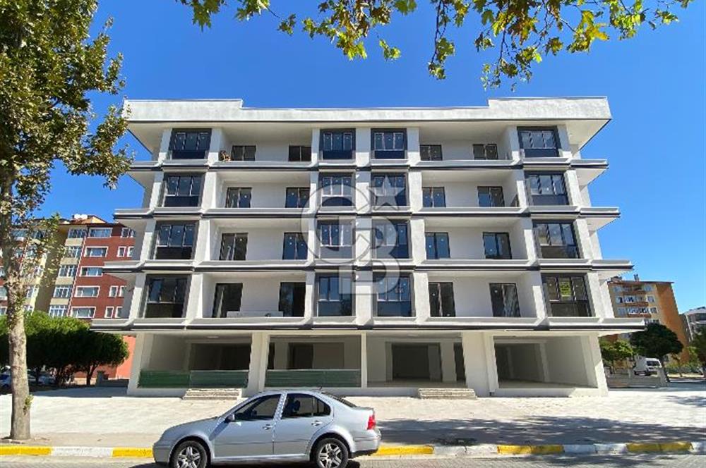 SİLİVRİ YENİ MAHALLE 125. YIL CADDESİ’NDE SIFIR 3+1 ARA KAT