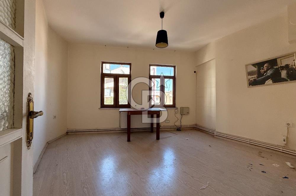 Biga’nın Merkezinde Satılık İşyeri Ofis