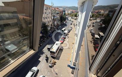 Gaziemir Önder caddesinde Ana Arter üzerinde Geniş Ofis