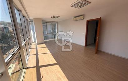 Gaziemir Önder caddesinde Ana Arter üzerinde Geniş Ofis