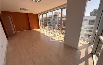 Gaziemir Önder caddesinde Ana Arter üzerinde Geniş Ofis