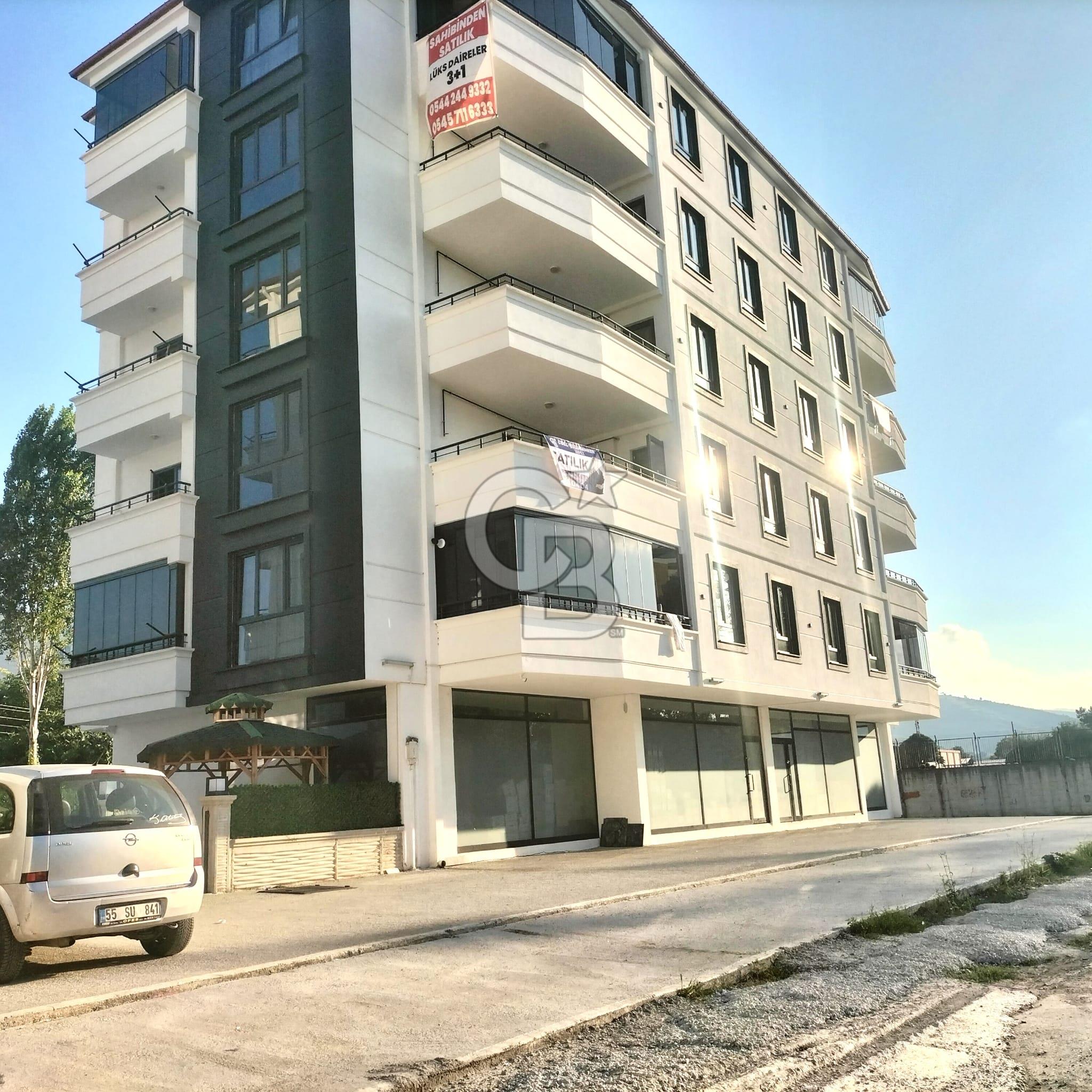 Derebahce de ultra lüks 3+1 daire