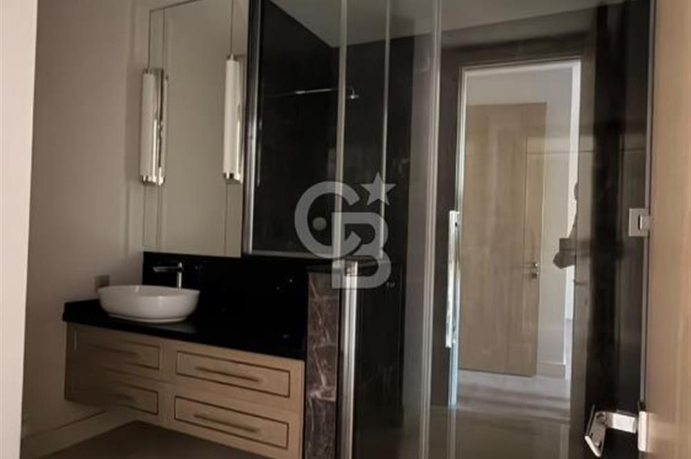 ÇAYYOLU SANTRA'DA 3 CEPHELİ 4+1 SATILIK DAİRE