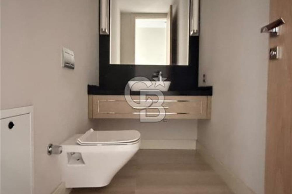 ÇAYYOLU SANTRA'DA 3 CEPHELİ 4+1 SATILIK DAİRE