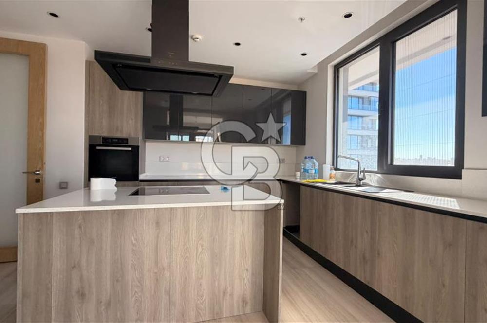 ÇAYYOLU SANTRA'DA 3 CEPHELİ 4+1 SATILIK DAİRE