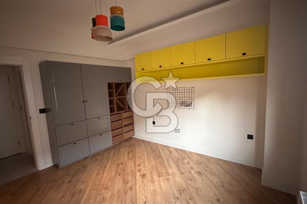Bostanlı Gurme Sokak ta Kiralık 4+1 Dubleks Daire