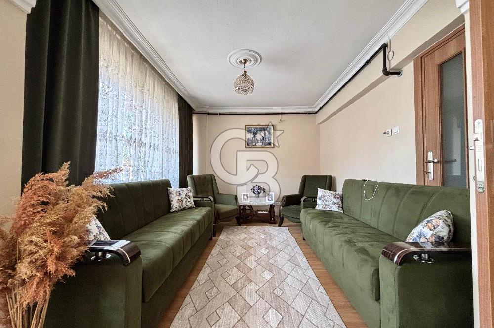 Şehzadeler Ege Mh. Merkezi Konumda Bakımlı 2+1 Satılık Daire  