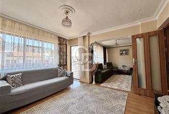 Şehzadeler Ege Mh. Merkezi Konumda Bakımlı 2+1 Satılık Daire   - 1 - 371590