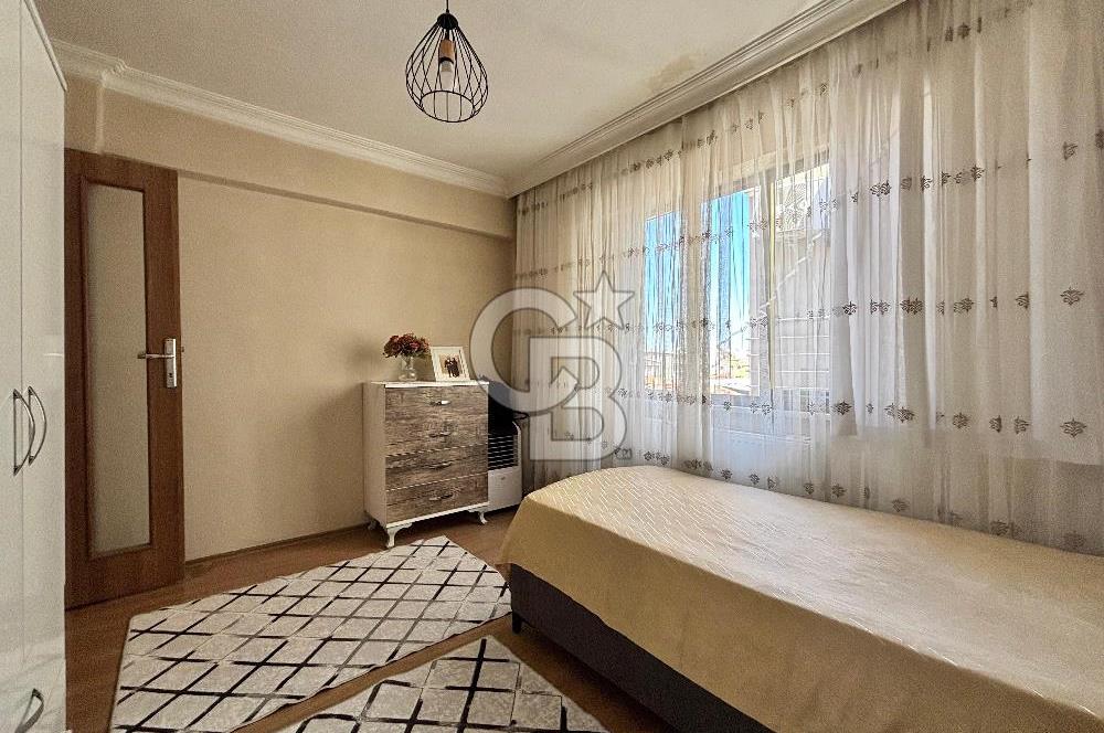 Şehzadeler Ege Mh. Merkezi Konumda Bakımlı 2+1 Satılık Daire  