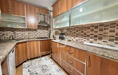 Şehzadeler Ege Mh. Merkezi Konumda Bakımlı 2+1 Satılık Daire  