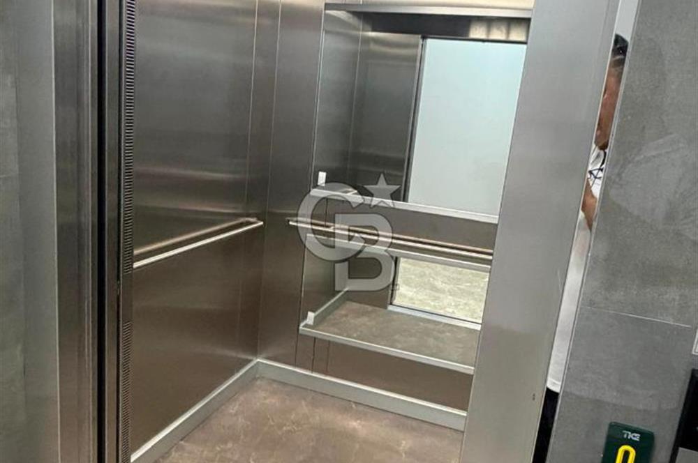 Üsküdar Acıbadem'de Sıfır Binada 3+1 Boş Satılık Daire
