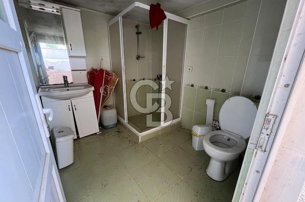 Buca Kaynaklar Merkez 2439 m2 Tek Tapu Resmi Evi Olan Satılık Zeytinli Bağ