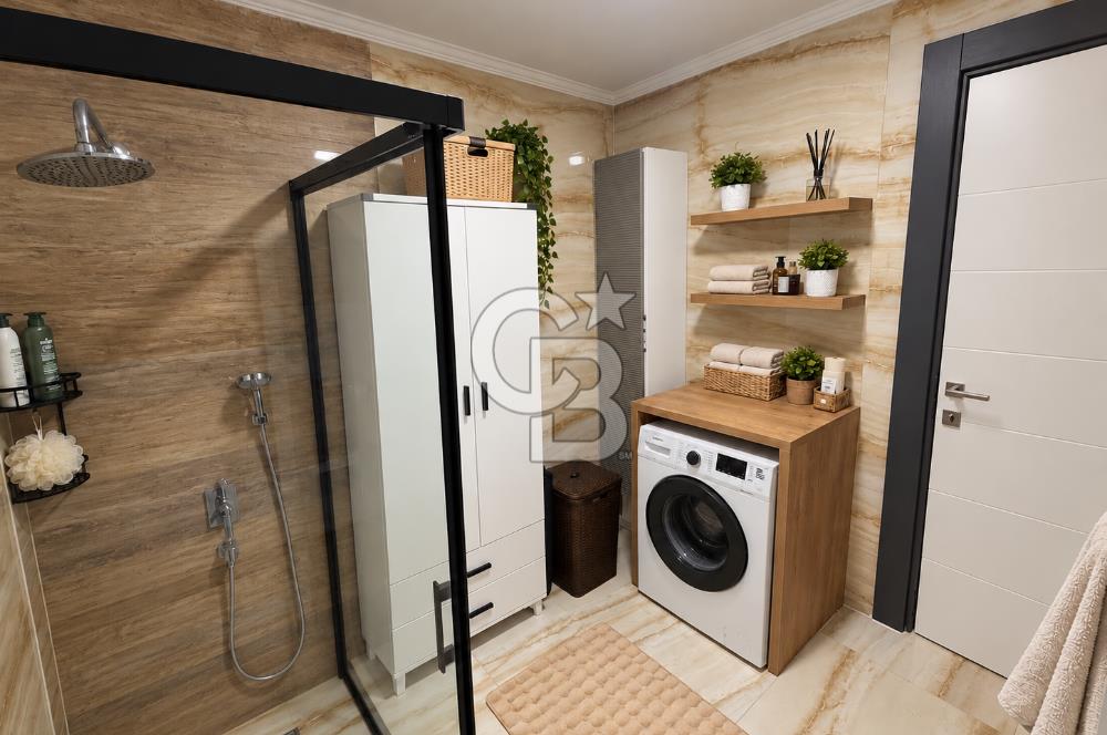 Ayvalık Altınova'da Havuzlu Site İçerisinde 1+1 Satılık Daire