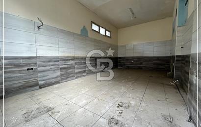 KURUÇEŞME'DE ANAYOL ÜZERİNDE TABELA DEĞERİ YÜKSEK KİRALIK İŞYERİ
