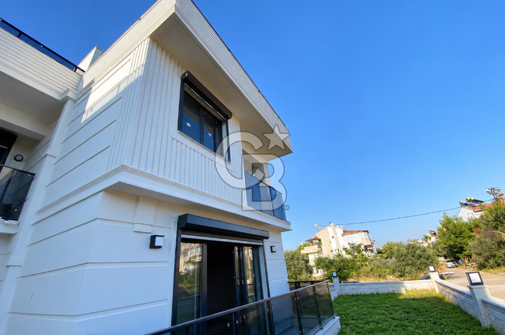 Kızılkeçili'de Kazdağları'nın Eteğinde Geniş Teraslı 2+1 Villa