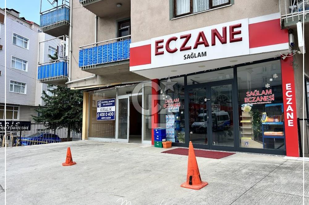 KURUÇEŞME'DE ANAYOL ÜZERİNDE TABELA DEĞERİ YÜKSEK KİRALIK İŞYERİ