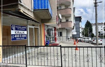 KURUÇEŞME'DE ANAYOL ÜZERİNDE TABELA DEĞERİ YÜKSEK KİRALIK İŞYERİ