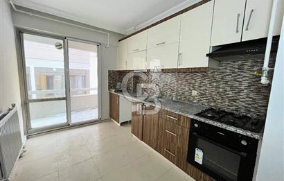 Karşıyaka Fazılbey caddesi 3+1 otoparklı kiralık da