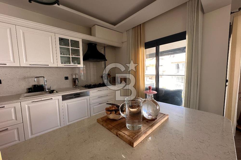 Bostanlı Gurme Sokak ta Kiralık 4+1 Dubleks Daire
