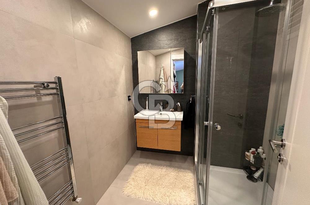 Bostanlı Gurme Sokak ta Kiralık 4+1 Dubleks Daire