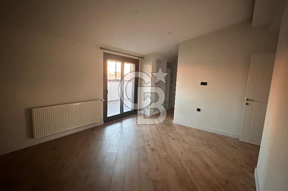 Bostanlı Gurme Sokak ta Kiralık 4+1 Dubleks Daire