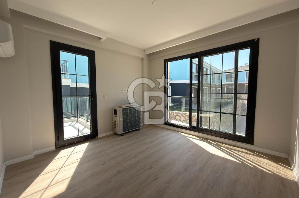 İzmir Menemen Seyrek Villakentte Kiralık 2+1 Dubleks Villa CB PH
