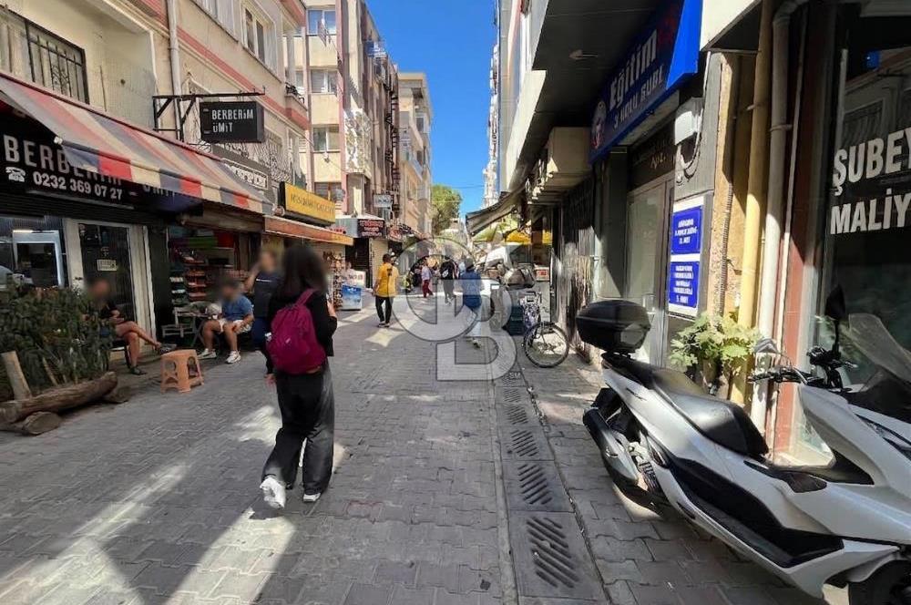 Karşıyaka Çarşı Ankara İlkokulu Sokağında Kiralık Dükkan