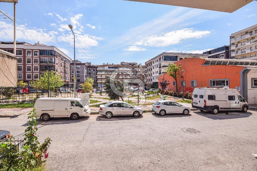 KARŞIYAKA ŞEMİKLER PARK CEPHELİ EŞYALI KİRALIK 2+1 DAİRE