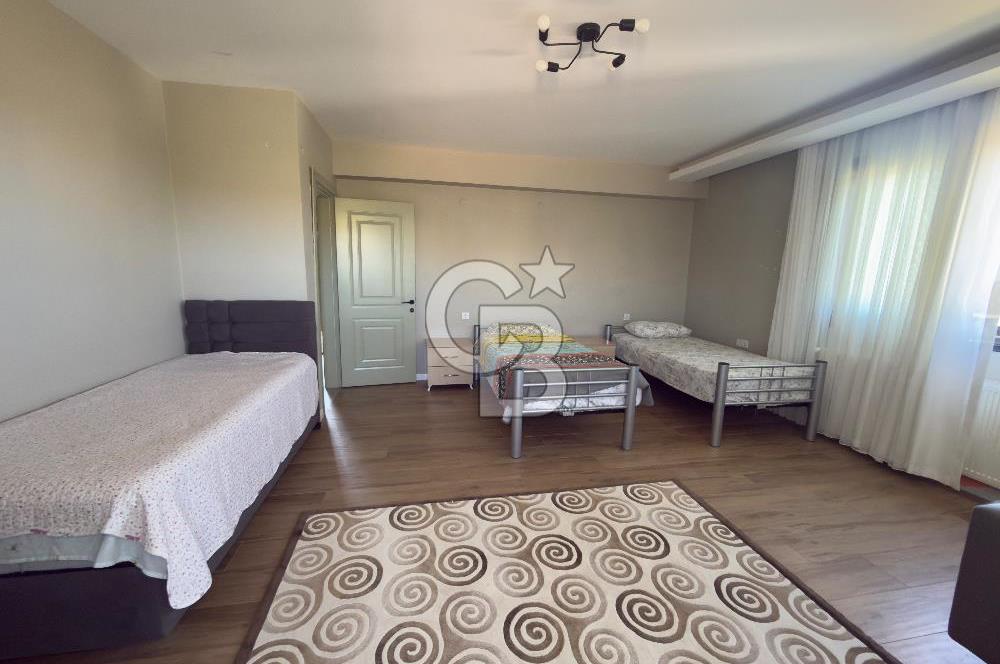 Urla İçmeler Tam Müstakil 6+1 Kiralık Villa