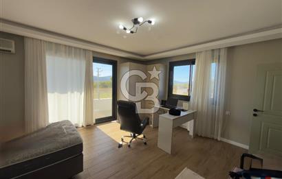 Urla İçmeler Tam Müstakil 6+1 Kiralık Villa