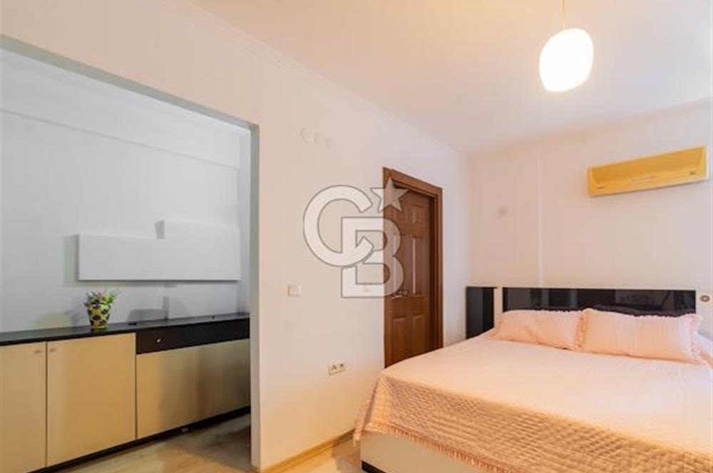 Konyaaltı Uncalı'da Havuz Manzaralı Satılık 2+1 Daire