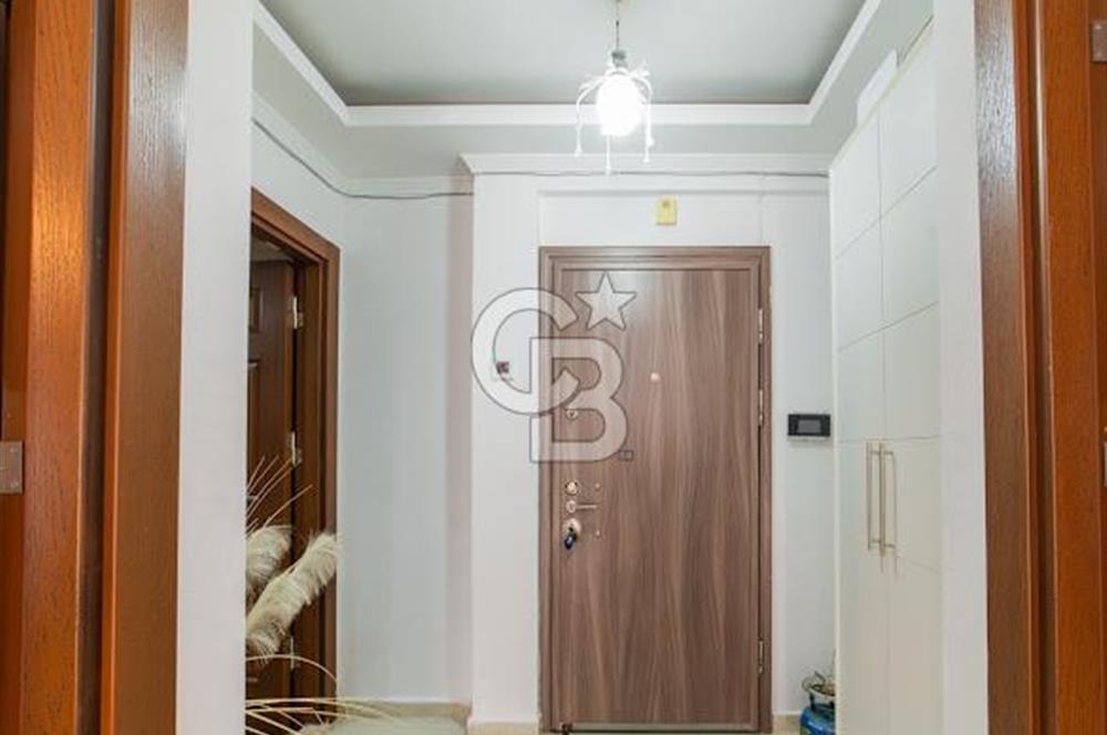 Konyaaltı Uncalı'da Havuz Manzaralı Satılık 2+1 Daire