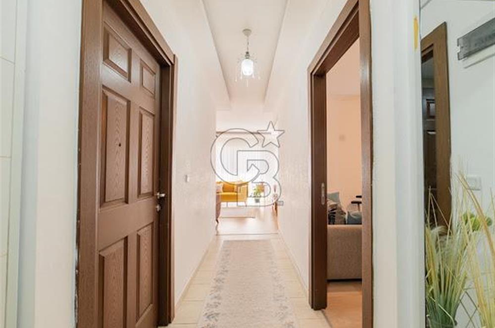 Konyaaltı Uncalı'da Havuz Manzaralı Satılık 2+1 Daire
