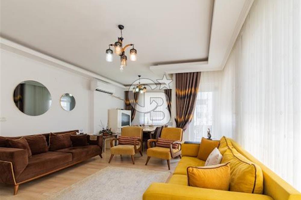 Konyaaltı Uncalı'da Havuz Manzaralı Satılık 2+1 Daire