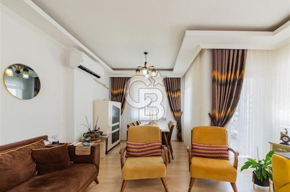 Konyaaltı Uncalı'da Havuz Manzaralı Satılık 2+1 Daire