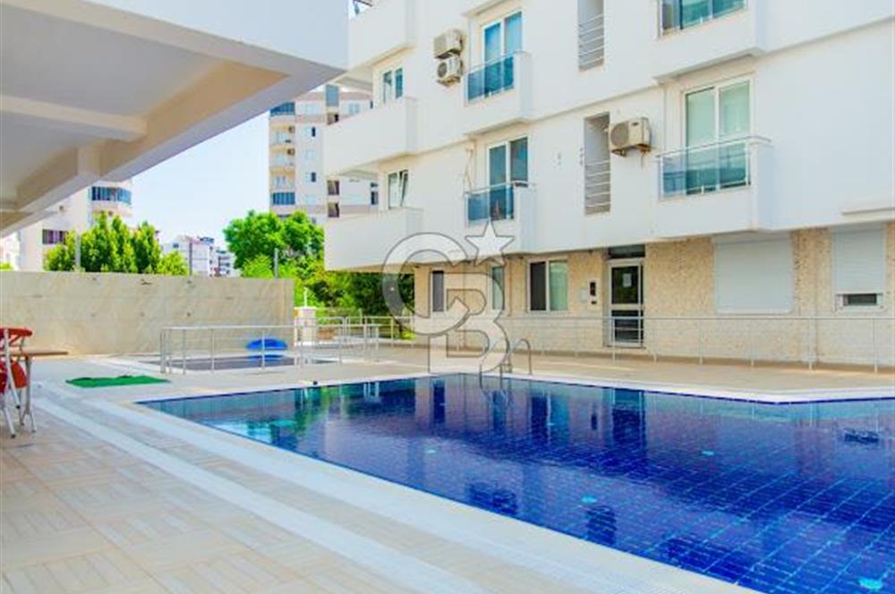 Konyaaltı Uncalı'da Havuz Manzaralı Satılık 2+1 Daire