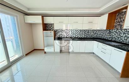 Barış Manço Bulvarı Üzeri,İyi Konum 160m² Net,Geniş 4+1 Kiralık