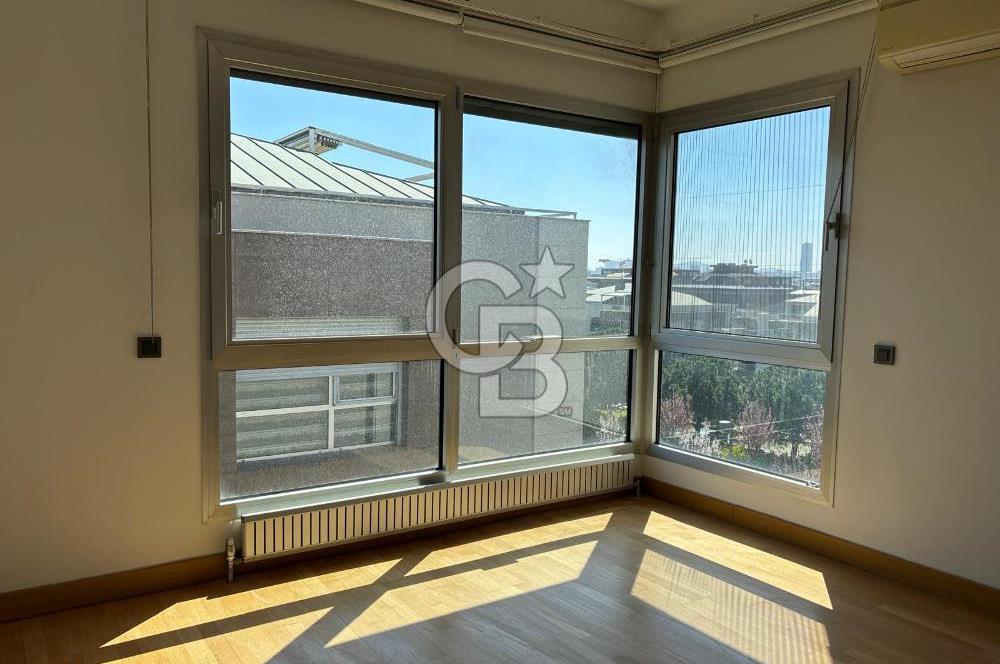 ÇENGELKÖY MESA 2011'DE 282 m²  5+2 ÇATI DUBLEKS 
