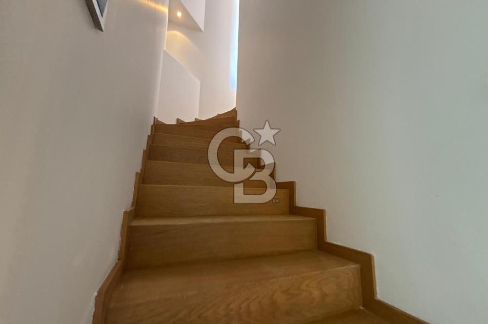 ÇENGELKÖY MESA 2011'DE 282 m²  5+2 ÇATI DUBLEKS 