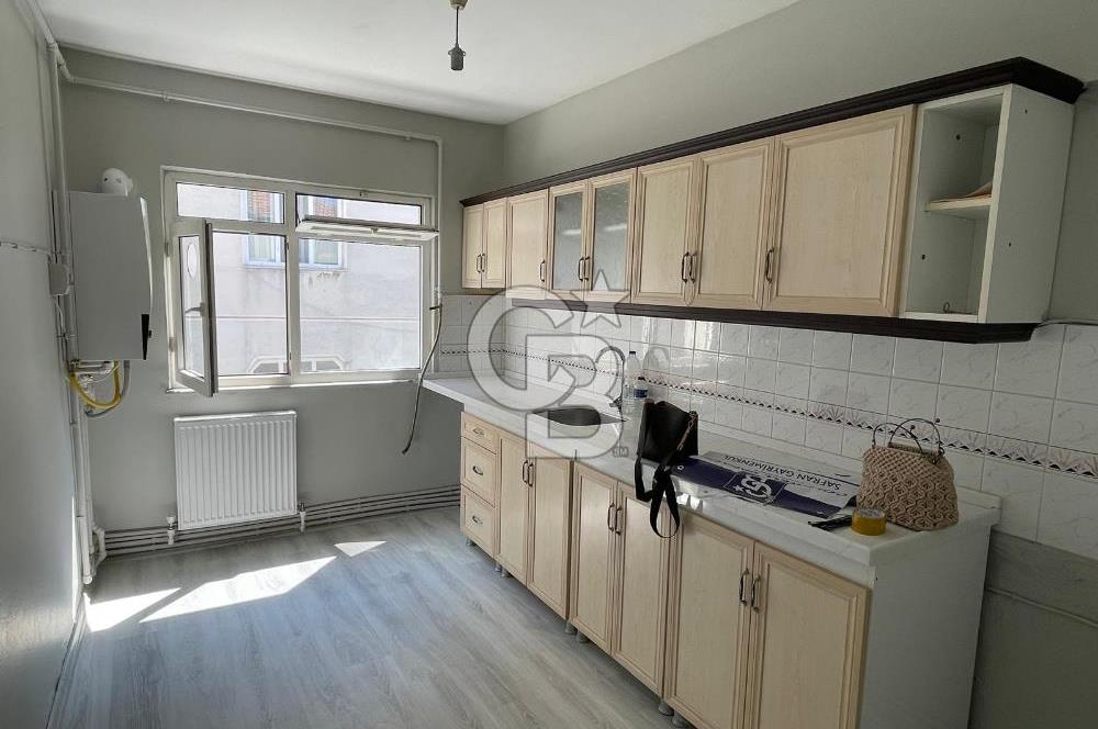 YALOVA MERKEZ'DE HER YERE YÜRÜME MESAFESİNDE 2+1 SATILIK DAİRE