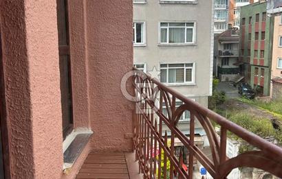 Ortaköyde merkezi denize yakın iş yeri/ofise uygun komple bina