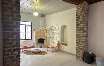Ortaköyde merkezi denize yakın iş yeri/ofise uygun komple bina