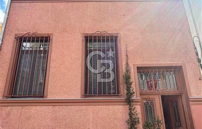 Ortaköyde merkezi denize yakın iş yeri/ofise uygun komple bina