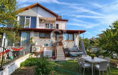 GENİŞ BAHÇELİ OTOPARKLI 4,5+1 DUBLEKS VİLLA