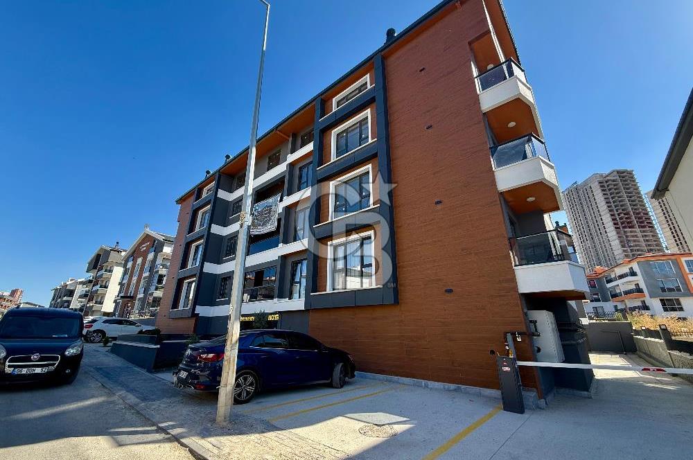 İncek Mahallesi'nde Satılık Sıfır 2+1 Ebeveyn Banyolu Daire
