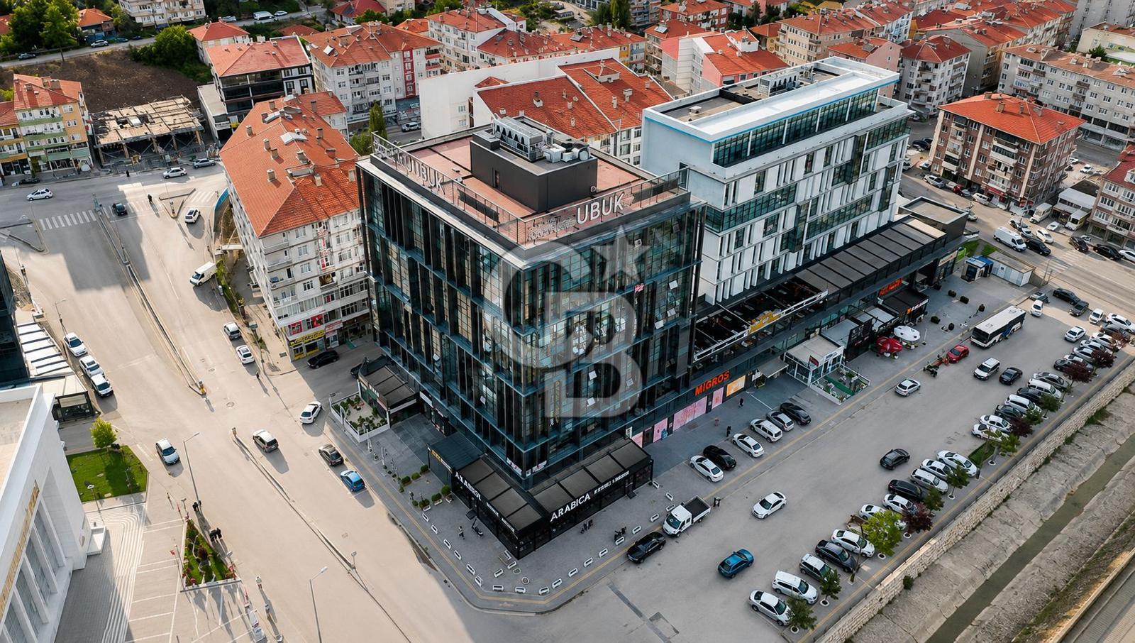 ÇUBUK TİCARET MERKEZİNDE PRESTİJLİ LOKASYONDA HAZIR İŞ YERİ